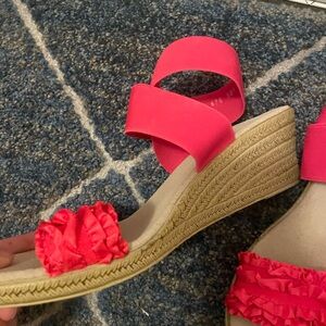 Stylish Pink Wedge Sandals